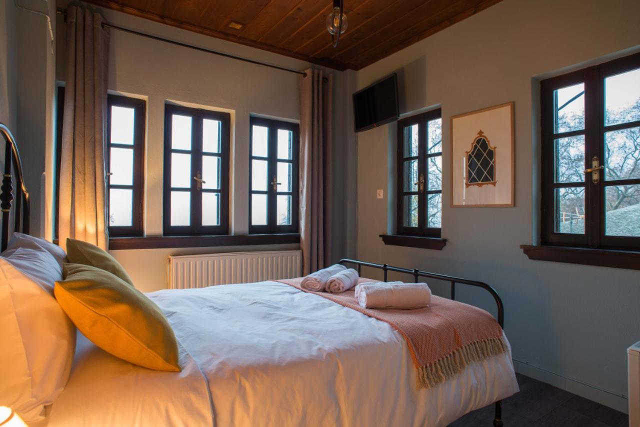 Charis Guesthouse Makrinítsa Eksteriør billede