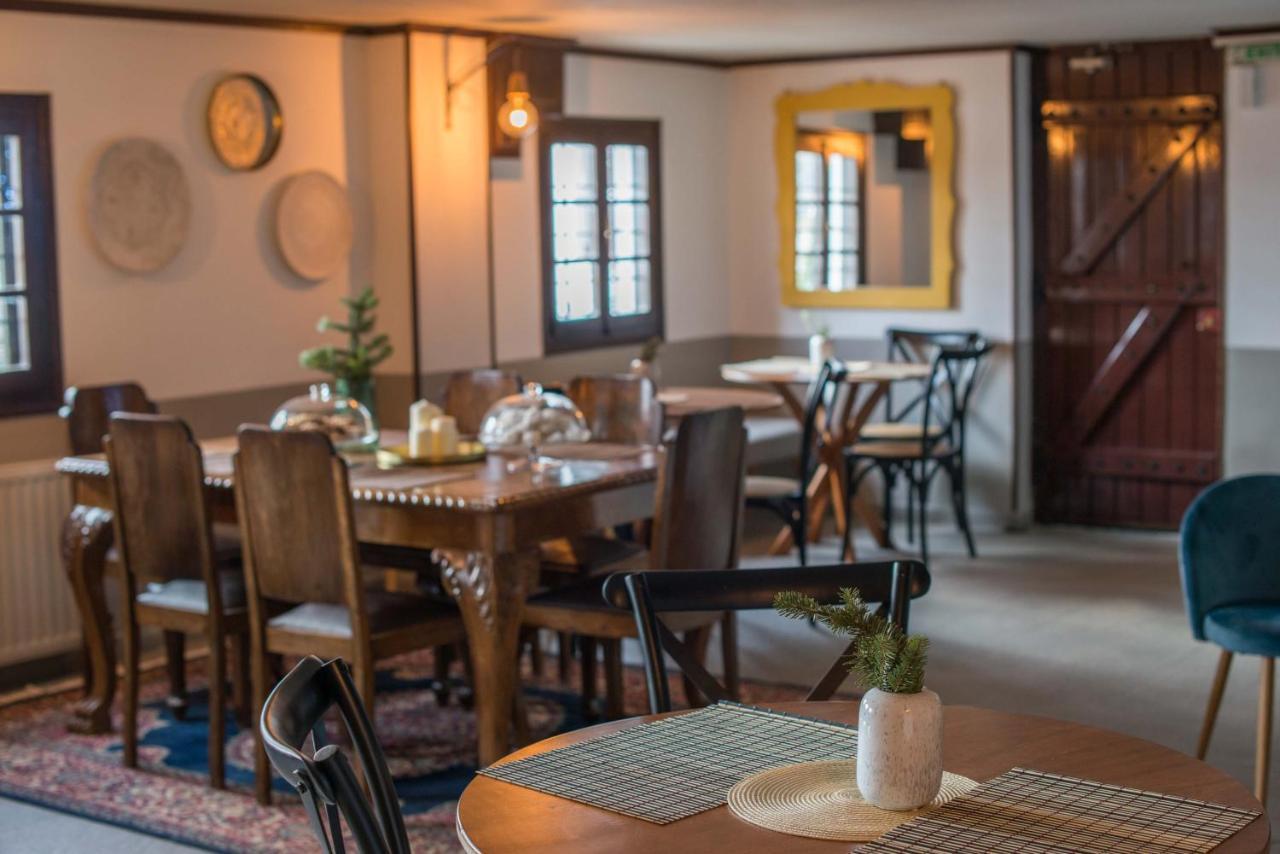 Charis Guesthouse Makrinítsa Eksteriør billede